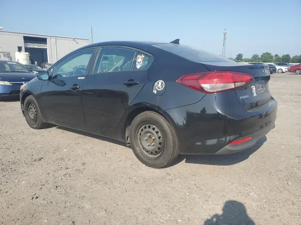 3KPFL4A7XHE067647 2017 KIA FORTE - Image 2