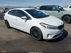 3KPFL4A7XHE073772 2017 KIA FORTE