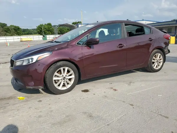 3KPFL4A7XHE082469 2017 KIA FORTE - Image 1