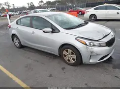3KPFL4A7XHE083539 2017 KIA FORTE