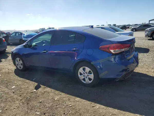 3KPFL4A7XHE086134 2017 KIA FORTE - Image 2