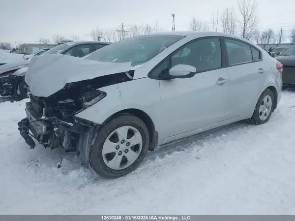 3KPFL4A7XHE087963 2017 KIA FORTE - Image 2