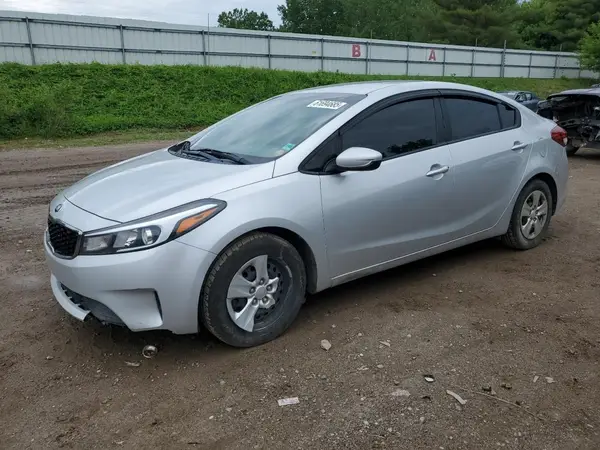 3KPFL4A7XHE089258 2017 KIA FORTE - Image 1