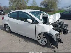 3KPFL4A7XHE091009 2017 KIA FORTE