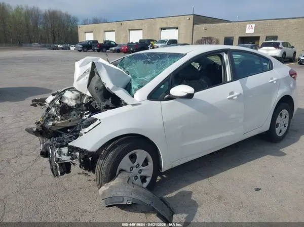 3KPFL4A7XHE091009 2017 KIA FORTE - Image 2