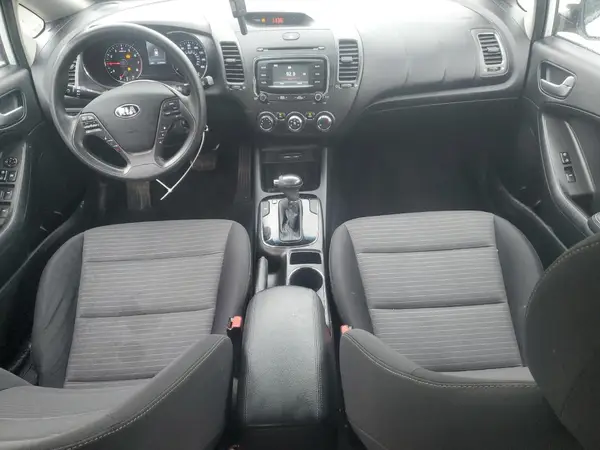 3KPFL4A7XHE091754 2017 KIA FORTE - Image 8