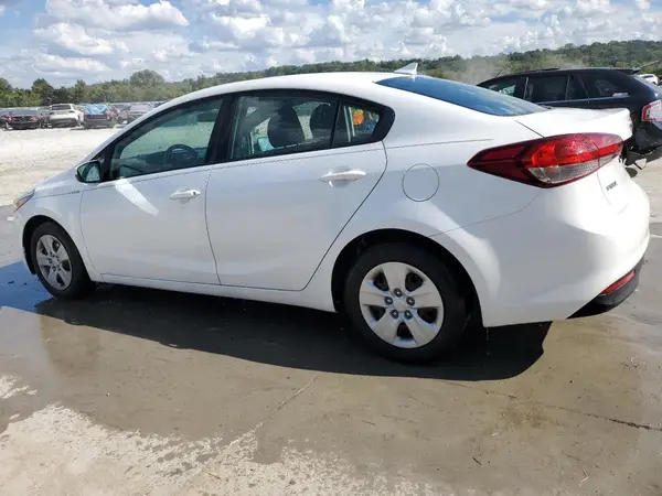 3KPFL4A7XHE098073 2017 KIA FORTE - Image 2