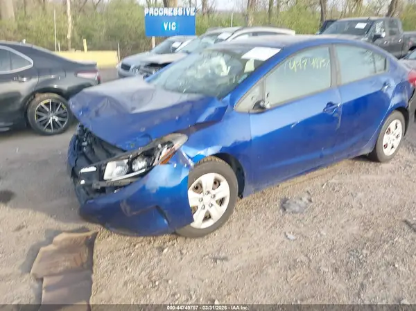 3KPFL4A7XHE098364 2017 KIA FORTE - Image 2