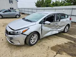 3KPFL4A7XHE098770 2017 KIA FORTE