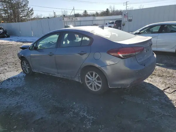 3KPFL4A7XHE100615 2017 KIA FORTE - Image 2