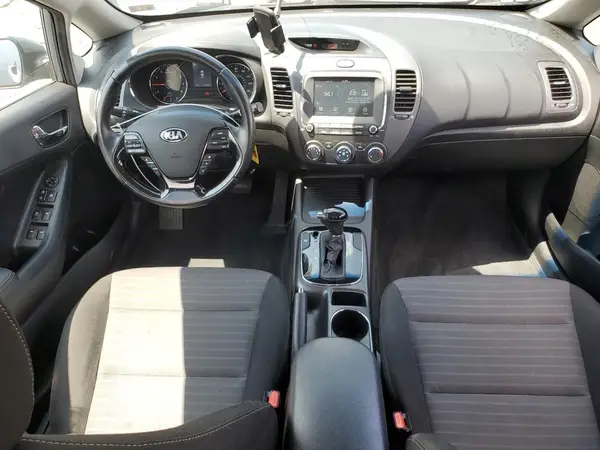 3KPFL4A7XHE101263 2017 KIA FORTE - Image 8