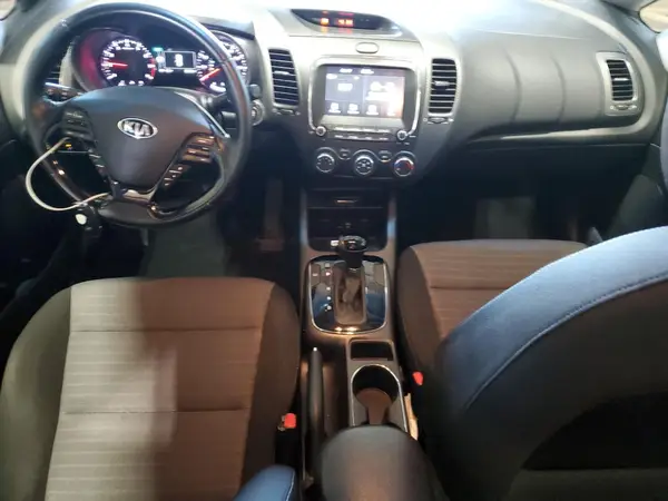3KPFL4A7XHE102249 2017 KIA FORTE - Image 8