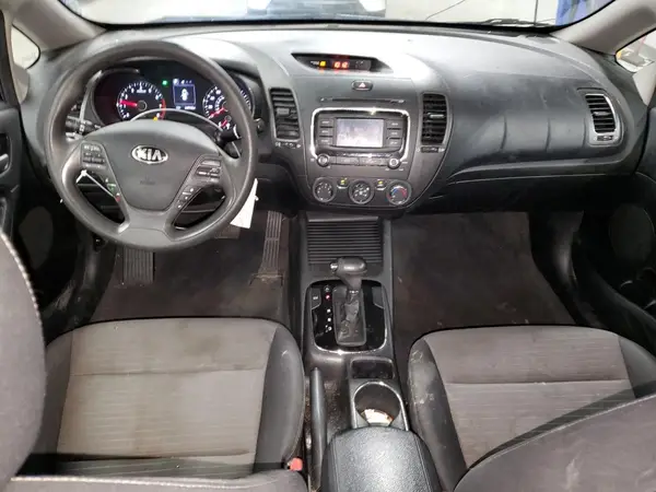 3KPFL4A7XHE105457 2017 KIA FORTE - Image 8