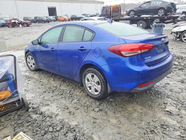 3KPFL4A7XHE107449 2017 KIA FORTE - Image 2