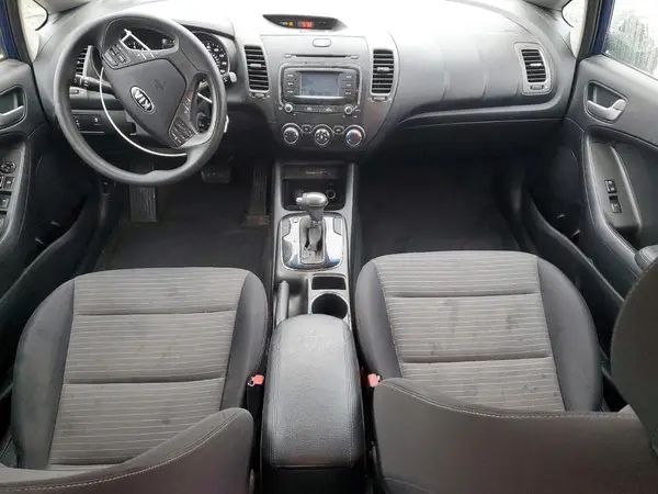 3KPFL4A7XHE107449 2017 KIA FORTE - Image 8