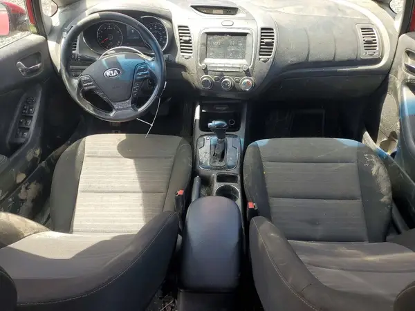 3KPFL4A7XHE110271 2017 KIA FORTE - Image 8