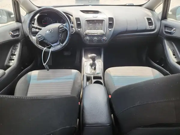 3KPFL4A7XHE113493 2017 KIA FORTE - Image 8