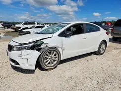 3KPFL4A7XHE116457 2017 KIA FORTE