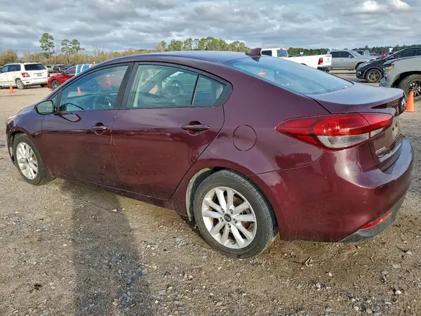 3KPFL4A7XHE117625 2017 KIA FORTE - Image 2