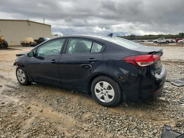 3KPFL4A7XHE119567 2017 KIA FORTE - Image 2