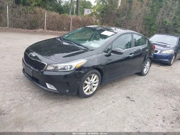 3KPFL4A7XHE119729 2017 KIA FORTE - Image 2
