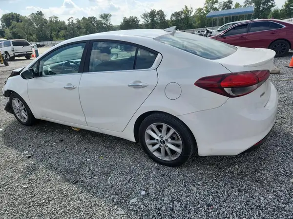 3KPFL4A7XHE123876 2017 KIA FORTE - Image 2