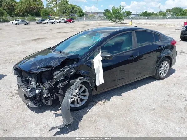 3KPFL4A7XHE125997 2017 KIA FORTE - Image 2