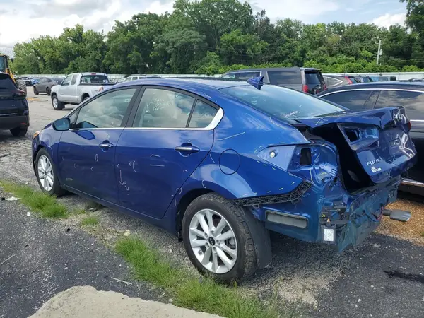 3KPFL4A7XHE128205 2017 KIA FORTE - Image 2