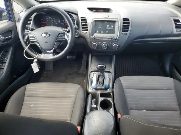 3KPFL4A7XHE128205 2017 KIA FORTE - Image 8