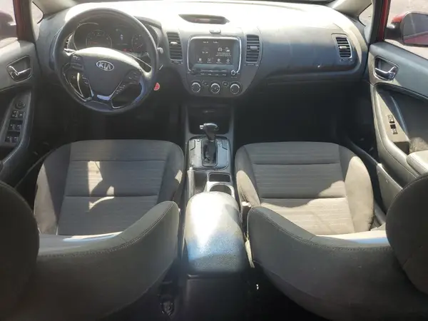 3KPFL4A7XHE130603 2017 KIA FORTE - Image 8