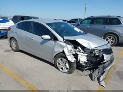 3KPFL4A7XHE131380 2017 KIA FORTE