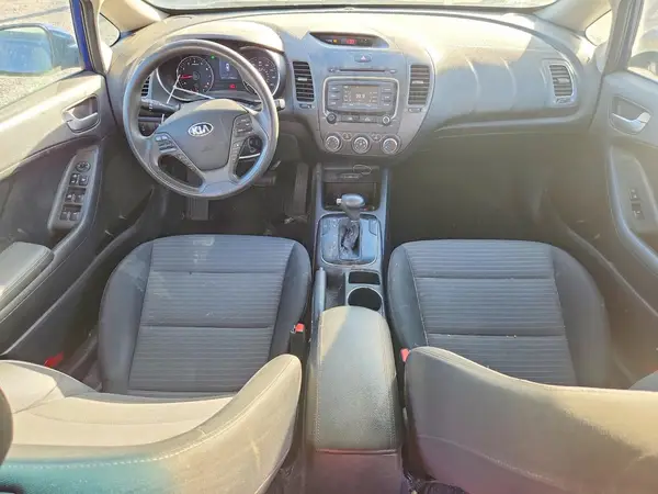 3KPFL4A7XHE134716 2017 KIA FORTE - Image 8