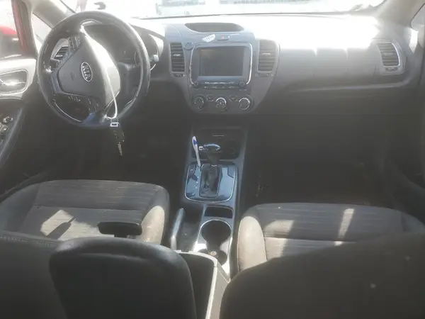 3KPFL4A7XHE138667 2017 KIA FORTE - Image 8