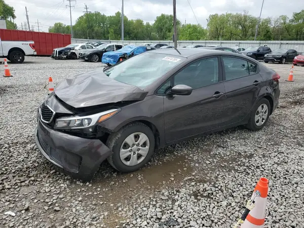 3KPFL4A7XHE140306 2017 KIA FORTE - Image 1