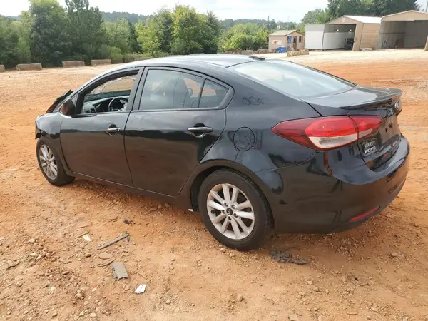 3KPFL4A7XHE142735 2017 KIA FORTE - Image 2