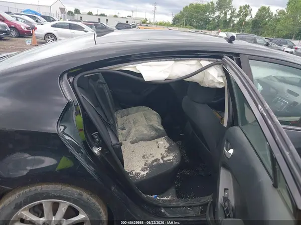 3KPFL4A7XHE144324 2017 KIA FORTE - Image 8