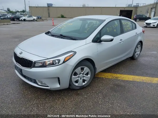 3KPFL4A7XHE145067 2017 KIA FORTE - Image 2