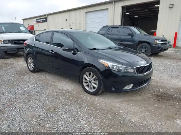 3KPFL4A7XHE152892 2017 KIA FORTE - Image 1