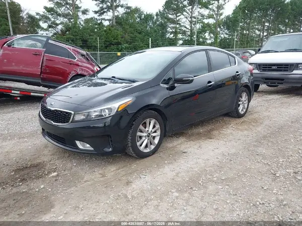 3KPFL4A7XHE152892 2017 KIA FORTE - Image 2