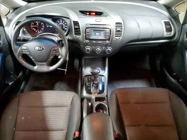3KPFL4A7XHE153704 2017 KIA FORTE - Image 8