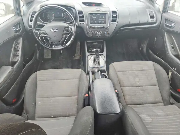 3KPFL4A7XHE158692 2017 KIA FORTE - Image 8
