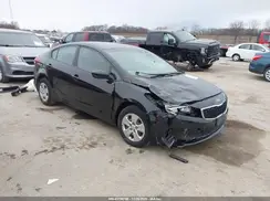 3KPFL4A7XHE159924 2017 KIA FORTE