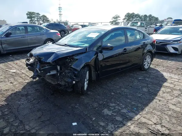 3KPFL4A7XHE160667 2017 KIA FORTE - Image 2