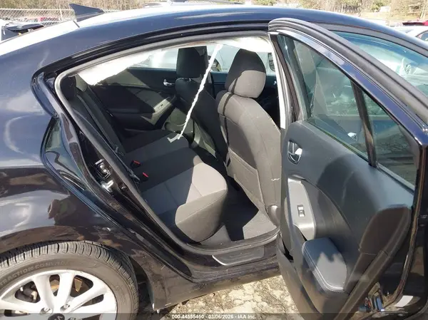 3KPFL4A7XHE160667 2017 KIA FORTE - Image 8