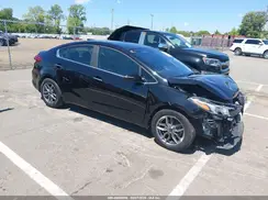 3KPFL4A7XHE54266 2017 KIA FORTE
