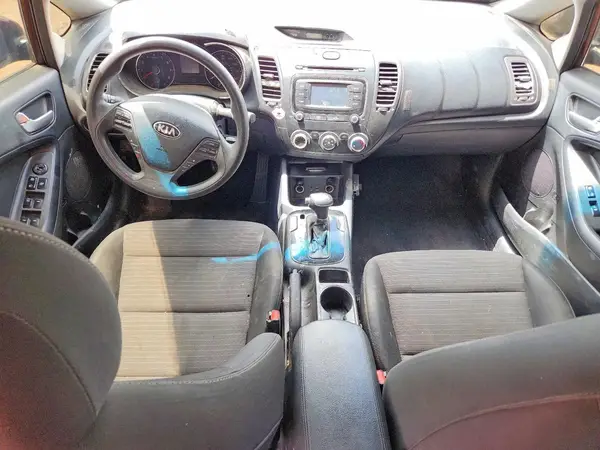 3KPFL4A7XJE166409 2018 KIA FORTE - Image 8