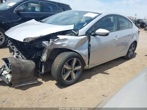 3KPFL4A7XJE169939 2018 KIA FORTE - Image 2