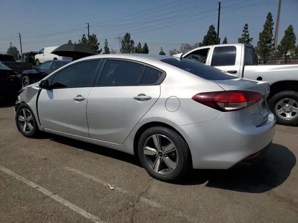 3KPFL4A7XJE171013 2018 KIA FORTE - Image 2