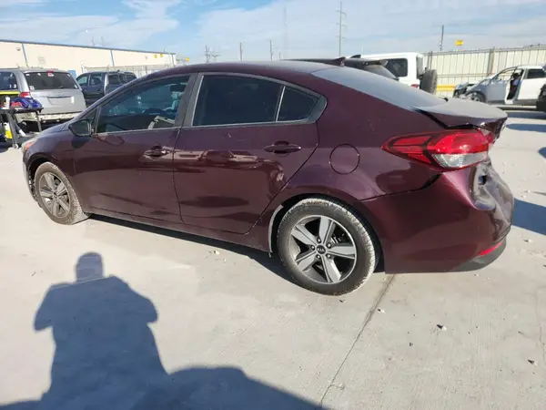 3KPFL4A7XJE171237 2018 KIA FORTE - Image 2