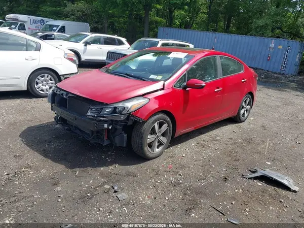 3KPFL4A7XJE175014 2018 KIA FORTE - Image 2